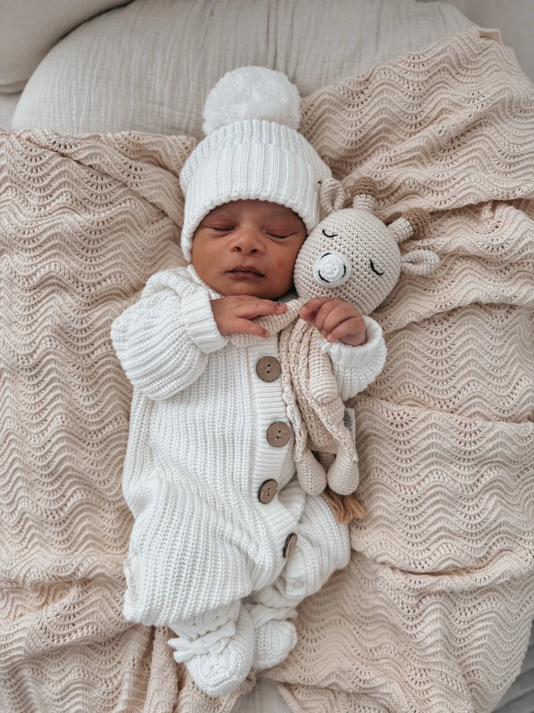 3 Little Crowns - Cuddle Me | Giraffe - 3 Little Crowns 3 Little Crowns - Cuddle Me | Giraffe - 3 Little Crowns -MY LITTLE SHOP IMG 3177 jpg ef50356f f9e8 4fcb 8027 73b8b072167f