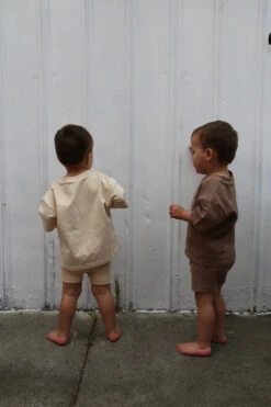 Lennyco - Basics Tee | Chocolate - Lennyco -MY LITTLE SHOP IMG 7989 750x a02dd6f0 b9da 4d14 bc68 e20affec00dc