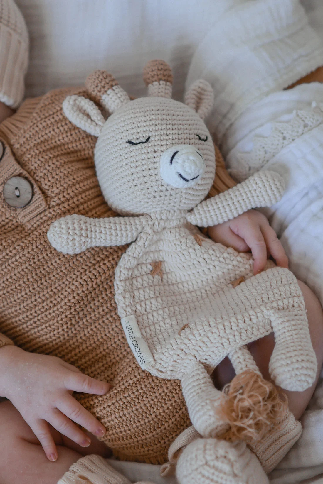 3 Little Crowns - Cuddle Me | Giraffe - 3 Little Crowns 3 Little Crowns - Cuddle Me | Giraffe - 3 Little Crowns -MY LITTLE SHOP Photo 3 1 2025 1 45 07 pm