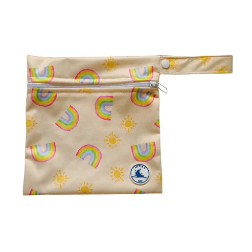 Little E & Co - Reusable Mini Wet Bag | Rainbows - Little E & Co Little E & Co - Reusable Mini Wet Bag | Rainbows - Little E & Co -MY LITTLE SHOP Rainbow