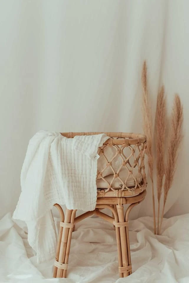 3 Little Crowns - Organic Cotton Gauze Blanket | White - 3 Little Crowns 3 Little Crowns - Organic Cotton Gauze Blanket | White - 3 Little Crowns -MY LITTLE SHOP blanket5 1024x1024 2x 8f54fec4 8fa1 4422 9933 ab3c9be4faea