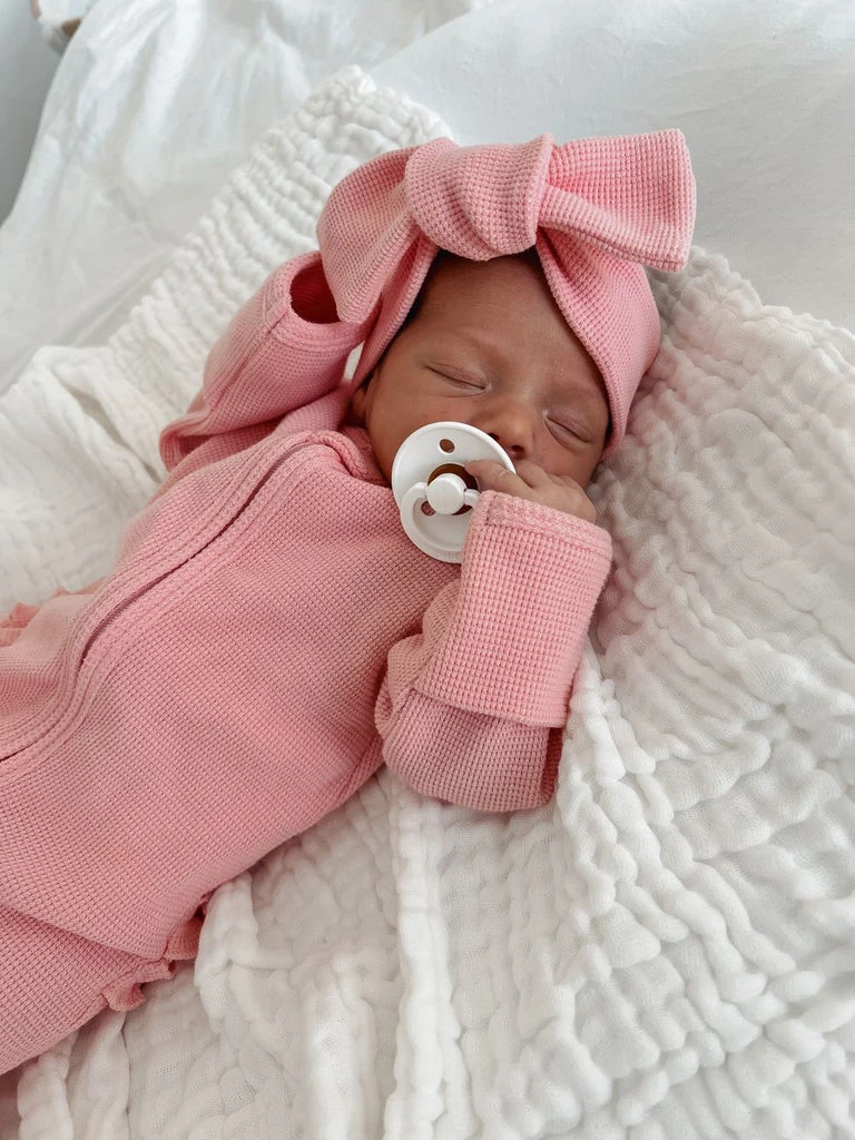 3 Little Crowns - My First Outfit | Waffle Flutter Bum Onesie & Topknot Set | Bubblegum - 3 Little Crowns 3 Little Crowns - My First Outfit | Waffle Flutter Bum Onesie & Topknot Set | Bubblegum - 3 Little Crowns -MY LITTLE SHOP bubblegum1