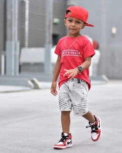 Winter And Raven - Branded Tee - Winter And Raven