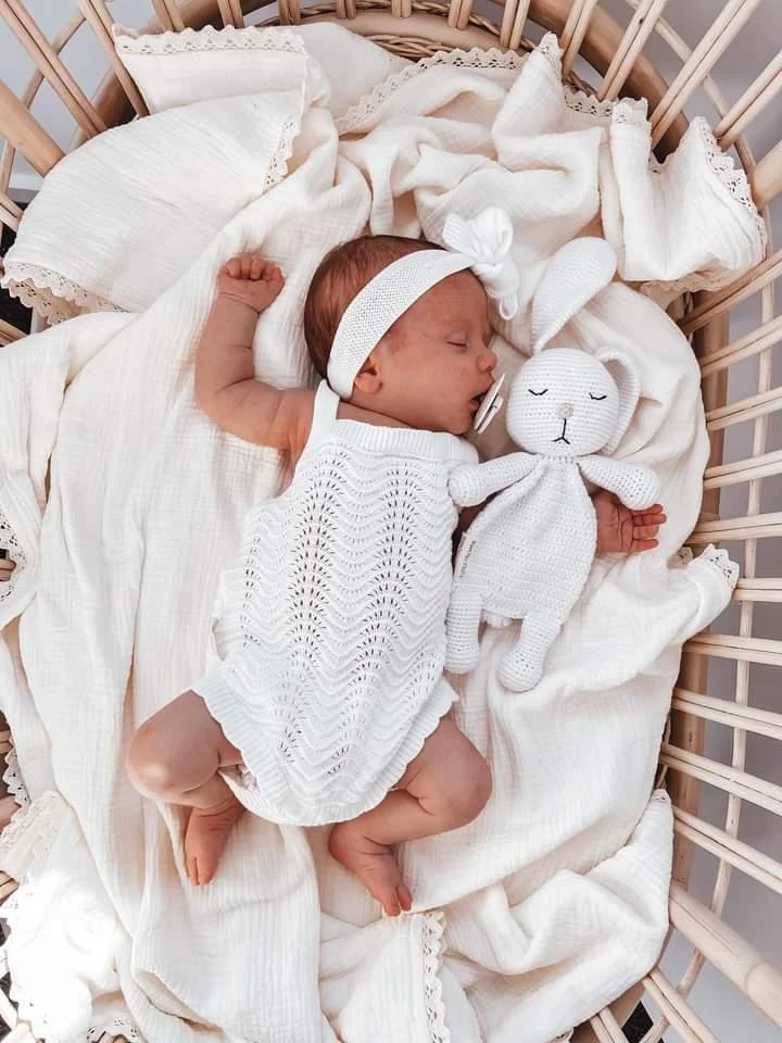 3 Little Crowns - Textured Knit Topknot | Ivory - 3 Little Crowns 3 Little Crowns - Textured Knit Topknot | Ivory - 3 Little Crowns -MY LITTLE SHOP ivorytopknot ddce99ee 93a8 48de b618 0a93d4aec8bd