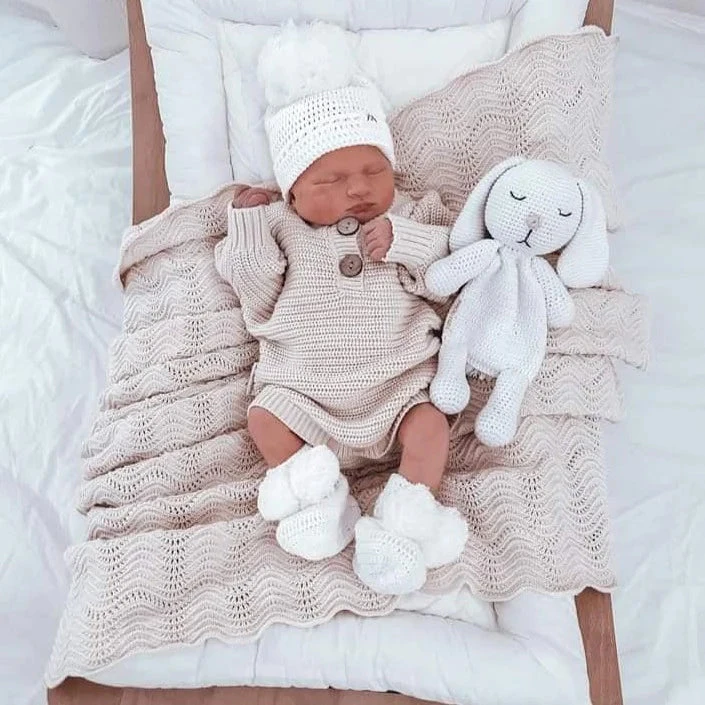 3 Little Crowns - Wave Knit Blanket | Oat - 3 Little Crowns 3 Little Crowns - Wave Knit Blanket | Oat - 3 Little Crowns -MY LITTLE SHOP oatpieces 1024x1024 2x 87c8d176 ab5d 4c3c 842c f643483344b2