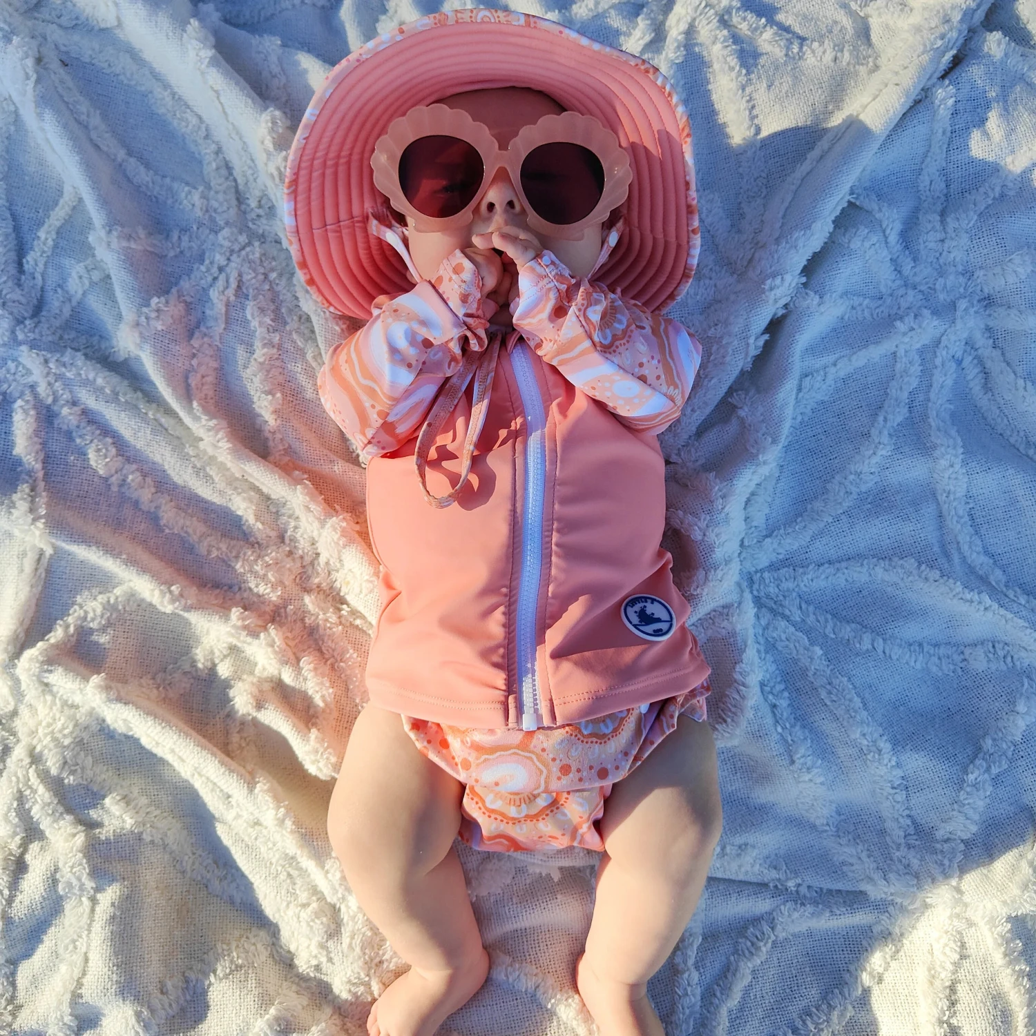 Little E & Co - Long Sleeve Rashie | Community Connected to Land - Little E & Co Little E & Co - Long Sleeve Rashie | Community Connected To Land - Little E & Co -MY LITTLE SHOP s155871119210931741 p181 i5 w3071