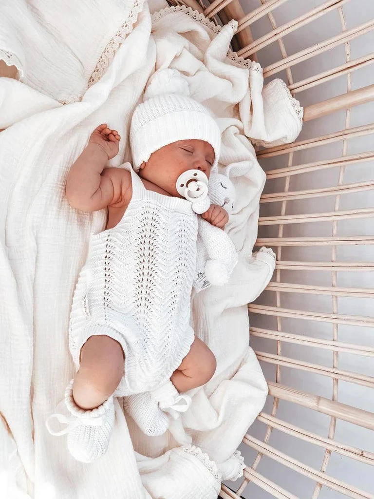 3 Little Crowns - Textured Knit Beanie | Ivory - 3 Little Crowns 3 Little Crowns - Textured Knit Beanie | Ivory - 3 Little Crowns -MY LITTLE SHOP waveknitandbeanie